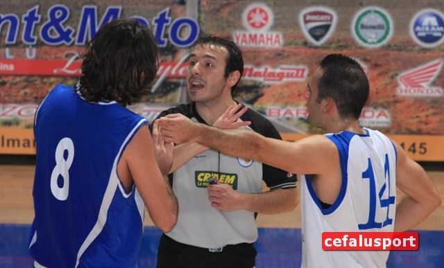 101128_sport 323y_tn.jpg